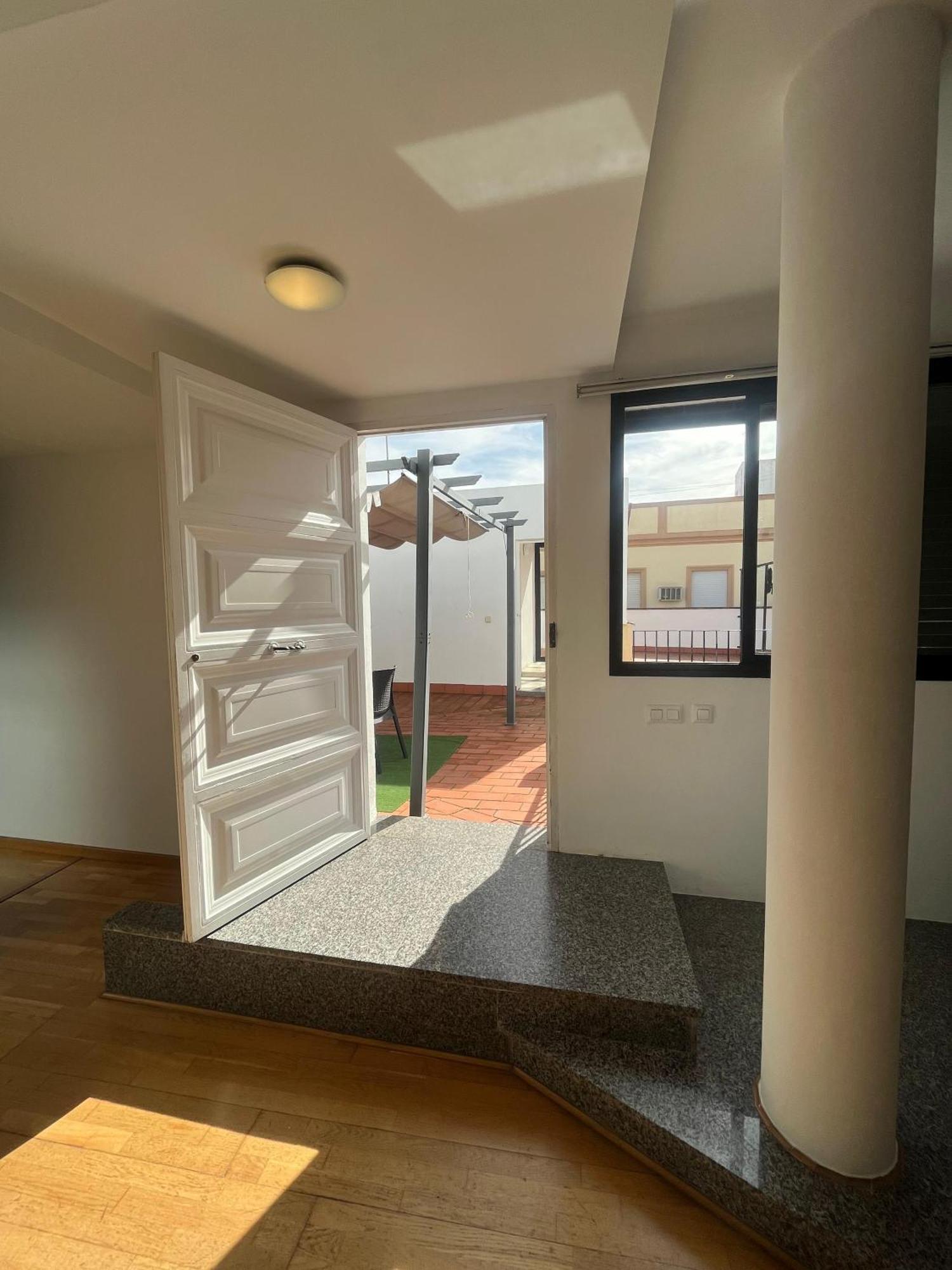 Atico Con Terraza Privada Apartment Seville Ngoại thất bức ảnh
